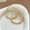 Pendientes de Aro de Aguja Plateada Transfronterizos Europeos y Americanos, Estilo Minimalista Metálico, Pendientes Versátiles Simples de Moda con un Diseño Único