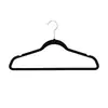 Perchas Antideslizantes Afelpadas para Abrigos Negros Trajes de Hombre Perchas de Terciopelo Sin Costuras Venta Directa al Por Mayor Tienda de Ropa