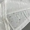Camiseta de verano nueva blanca de manga corta, estilo casual con estampado de estrellas, para mujer, cuello redondo, corte holgado, top único y versátil, adelgazante