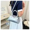 Bolsa de Mão Ombro Moda Tendência Alto Valor Feminina Verão 2026 Nova Grande Capacidade Pequena Quadrada de Axila Feminina