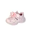 Tênis Feminino 2026 Primavera/Verão Novos Sapatos de Malha Infantis Estilo Coreano Moda Laço de Cadarço Tênis Pai