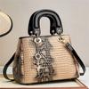 Bolsa de Casamento Bolsa Princesa Diana 2025 Nova Bolsa de Mão Feminina Versátil Bolsa Nupcial Popular High-End Bolsa Transversal de Ombro Único Moderna