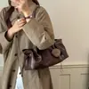 Bolso de Hombro Elegante de Color Sólido 2026 Otoño Temprano Nuevo de Gran Capacidad para Mujer Moderno Vintage Casual para el Trabajo