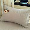 Funda de Almohada Acolchada Cepillada Bordada de Toalla de Dibujos Animados Paquete Individual Dormitorio Estudiantil Cubierta Protectora Anti-Suciedad Anti-Grasa para la Cabeza