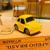 Brinquedo de carro de liga criativa de puxar para trás chaveiro de carro de desenho animado pingente de mochila escolar estudante pequeno presente para casal atacado