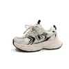 Zapatillas Deportivas de Verano Transpirables para Niñas 2025 Nuevas Versátiles Casuales Suela Gruesa Aumentadoras de Altura Blancas Zapatillas Deportivas