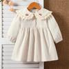 25 Saia de Veludo Cotelê Estilo Coreano para Menina, Estilo Floresta, para Crianças Pequenas e Médias, Vestido Versátil Casual com Gola de Boneca de Renda