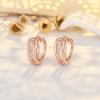 Lujo ligero europeo y americano aguja de plata S925 estilo INS geométrico amor micro-incrustado aretes de oro con hebilla francesa para la oreja moda de mujer caliente