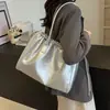 Bolsa de Ombro Fashionável para Axila Feminina Verão 2024 Nova Moda Casual Bolsa de Ombro Nicho Simples Grande Capacidade Bolsa Feminina