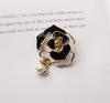 Broche de Accesorios de Perlas de Imitación de Camelia para Mujer, Romántico Elegante, Versátil, Calado, Vestido de Traje, Chaqueta, Ramillete