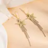Brincos de Franja Estrela de Diamante Brilhante Novo Estilo para Mulheres, Design de Nicho, Brincos Longos Elegantes, Pingentes de Orelha Estilo Minimalista de Alta Qualidade