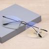 Lentes de Lectura Rimless con Luz Anti-azul para Hombre con Zoom Automático Progresivo Multifocal de Doble Propósito para Presbicia