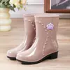 Botas de Chuva para Mulheres, Cano Curto para Primavera e Outono, Resistentes ao Desgaste, Botas de Água para Cozinha, Sapatos de Borracha Antiderrapantes, Botas de Chuva de Cano Baixo com Solado Grosso, Sapatos de Água Casuais para Mulheres