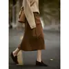 Falda Midi Color Café con Abertura Trasera, Nuevo Estilo Otoño/Invierno 2026, Cintura Alta, Favorecedora, Falda con Diseño Plisado