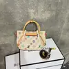 Bolsa Saco Vintage Monica Chicchi com Acabamento de Luxo, Bolsa Transversal Versátil, Bolsa de Mão, Nova Moda 2026 Bolsa para o Dia a Dia
