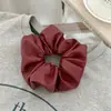 Elegante Goma para el Pelo de Cuero Rojo para Mujer 2025 Nuevo Gama Alta Otoño/Invierno Estilo Coreano Coleta Alta Moño Accesorio para el Cabello