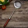 Juego de Utensilios de Cocina de Acero Inoxidable 304 con Mango Largo de Madera, Incluye Espátula, Cuchara para Sopa, Espátula para Freír, Cuchara para Cocinar, Mango Largo, Anti-quemaduras, para Uso Doméstico