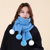 Cachecol Macio e Fofo Estilo Coreano com Pom-pom em Cor de Macaron para Mulheres, Outono/Inverno Espessado Proteção contra Frio Aquecimento, Cachecol de Tricô Fresco para Estudantes