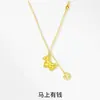 Collar de Hielo Triturado Brillante Riqueza Instantánea Color Dorado Moneda de Cobre Colgante Zodiaco Caballo Cadena para Clavícula 520 Regalo