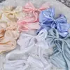 Bolsa de Gasa Perlada Satín Nieve Accesorios para el Cabello Hechos a Mano DIY Decoración de Flor de Lazo Grande Plisado Ramo de Flores Cinta de Satín Cinta de Satín