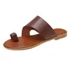 Desejo Europa e Estados Unidos tamanho grande transfronteiriço comércio exterior sapatos femininos novos verão 2022 sola rasa sola grossa uso externo sandálias com dedo do pé exposto