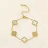 Pulsera de Trébol de Cuatro Hojas de la Suerte Transfronteriza Europea y Americana 2026 para Mujer, Pulsera de Moda Simple de Nicho, Venta al por Mayor de Fábrica, Estilo Europeo y Americano