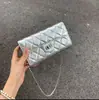 Porta-moedas Estilo Chanel Feminino Amarelo Frango Bolsa para Celular Chegada Nova 2025 Bolsa de Corrente Xadrez Diamante Bolsa de Ombro Transversal Versátil