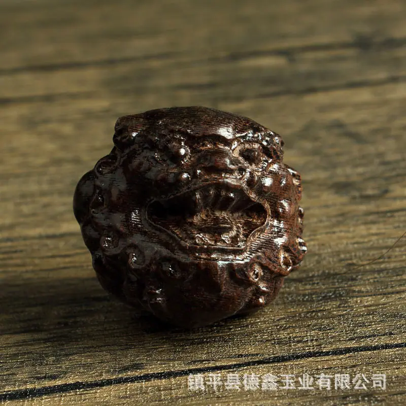 沙尘木把件 (1)