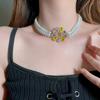 Pendientes de flores con diamantes de imitación de colores vibrantes y súper llamativos para mujer, nuevos y elegantes pendientes de moda de 2024, diseño de nicho con sentido