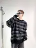 Suéter Listrado em Cor Contrastante para Homens, Estilo Solto e Relaxado, Novo Estilo Americano Outono e Inverno, Top Casual de Moda de Alta Qualidade com Gola Redonda para Casais