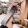Chaveiro de boneca urso com sino vermelho criativo da rede de internet chaveiro de resina urso violento chaveiro de carro pingente de bolsa pequeno presente