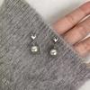 Aretes de Perlas Diseño Nicho para Mujer Aretes de Alta Gama 2025 Nuevos Aretes Populares Aretes de Lujo Accesible Aretes Únicos