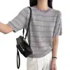 Camiseta de Diseñador de Nicho para Mujer de Manga Corta de Punto de Seda Helada a Rayas Simples de Verano 2026 Nuevo Top Popular