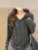 Blusa com capuz e botões até a metade, manga longa, estilo suave para mulheres, primavera e outono, não apertada, decote V com cordão, modelagem que afina, moletom para o dia a dia, camiseta de base