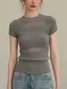 Camiseta de tricô cinza com detalhes vazados e manga curta para mulheres, estilo nicho slim-fit de verão, top modelador e estiloso
