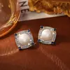 Pendientes Geométricos de Perla de Concha Colorida, Estilo Retro Francés, Moda de Alta Gama, Pendientes Exquisitos para Mujer, Pendientes Versátiles de Temperamento Artístico