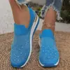Sapatos casuais femininos de salto plataforma para comércio exterior transfronteiriço plus size, novo modelo primavera/verão 2026, sapatos casuais de malha fly com bico redondo e adornos de diamante