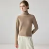 Novo suéter feminino de caxemira para outono e inverno com gola alta empilhada, macio e solto, suéter base de tricô pullover emagrecedor e versátil