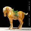 Caballo Tang sancai llegó con éxito decoración de pasillo estilo chino de cerámica arte de escritorio regalo de inauguración regalo de negocios
