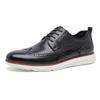 2025 Nuevos zapatos Bullock para hombre, zapatos británicos de moda, zapatos casuales de cuero para negocios, zapatos de boda para hombre, todos los partidos, transfronterizos