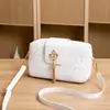 Bolsa Pequena Quadrada Relevo Comércio Exterior Atacado 2026 Moda Grande Capacidade Casual Bolsa de Ombro Grande Quantidade Preço Preferencial Estilo Coreano Bolsa Transversal