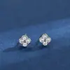 Brincos Populares Transfronteiriços de Zircônia, Brincos Geométricos Super Brilhantes de Imitação de Moissanita em Formato de Coração com Seis Garras, Venda por Atacado do Fabricante