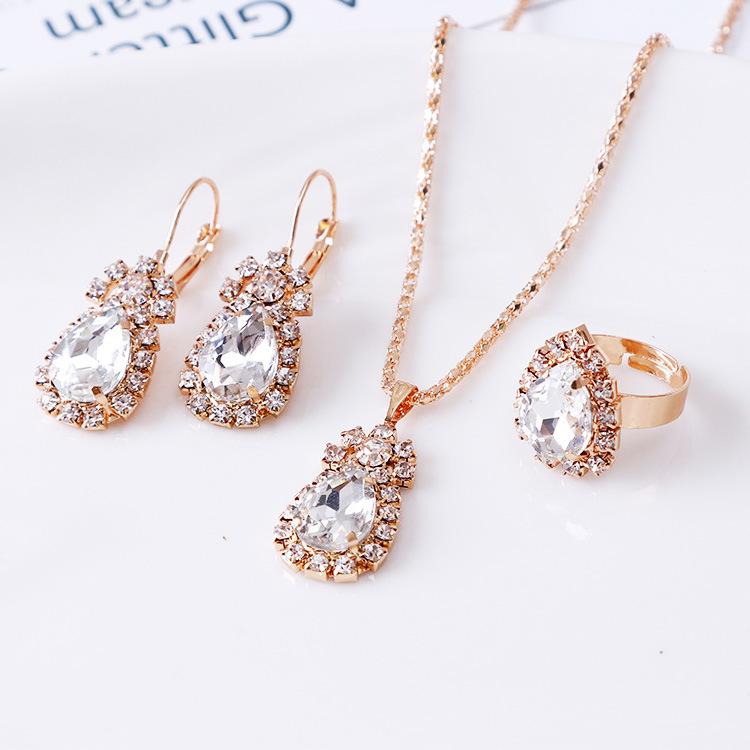 4086161575_1050137837