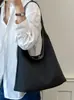 Bolso Nuevo de Hombro Único Gran Capacidad para Mujer, Bolso de Axila de Moda Simple, Bolso Madre-Hijo, Bolso Casual para el Trabajo Diario de Mujer 2026