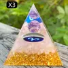 Pirâmide de bola de cristal natural de 8cm Ornamento de mesa de escritório europeu e americano Artesanato de pirâmide de resina para yoga e meditação