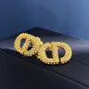 Amazon INS Más Vendidos Pendientes de Letra CD Completamente Incrustados de Diamantes Estilo Frío Moda Exquisitos Pendientes Accesorios para Orejas para Mujeres