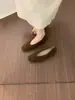 Zapatos planos tipo slip-on de estilo francés, cálidos y forrados de felpa, zapatos peludos versátiles de estilo coreano para mujer, adecuados para usar al aire libre en otoño e invierno