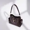 2026 Nova Bolsa de Ombro de Moda de Alta Qualidade Versátil para o Dia a Dia Couro Genuíno Bolsa Saco de Luxo Leve Bolsa Transversal Simples de Nicho