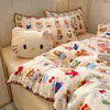 Colcha de leite veludo com ponto triangular de borda em concha espessada, conjunto de quatro peças estampado, roupa de cama fofa de desenho animado