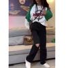 9771 Da Ai Mei Yi Yuan Primavera 2026 Nuevo Sudadera de Manga Larga con Bloques de Color y Estampado Conjunto de Pantalones Casuales Moda Adelgazante para Mujer
